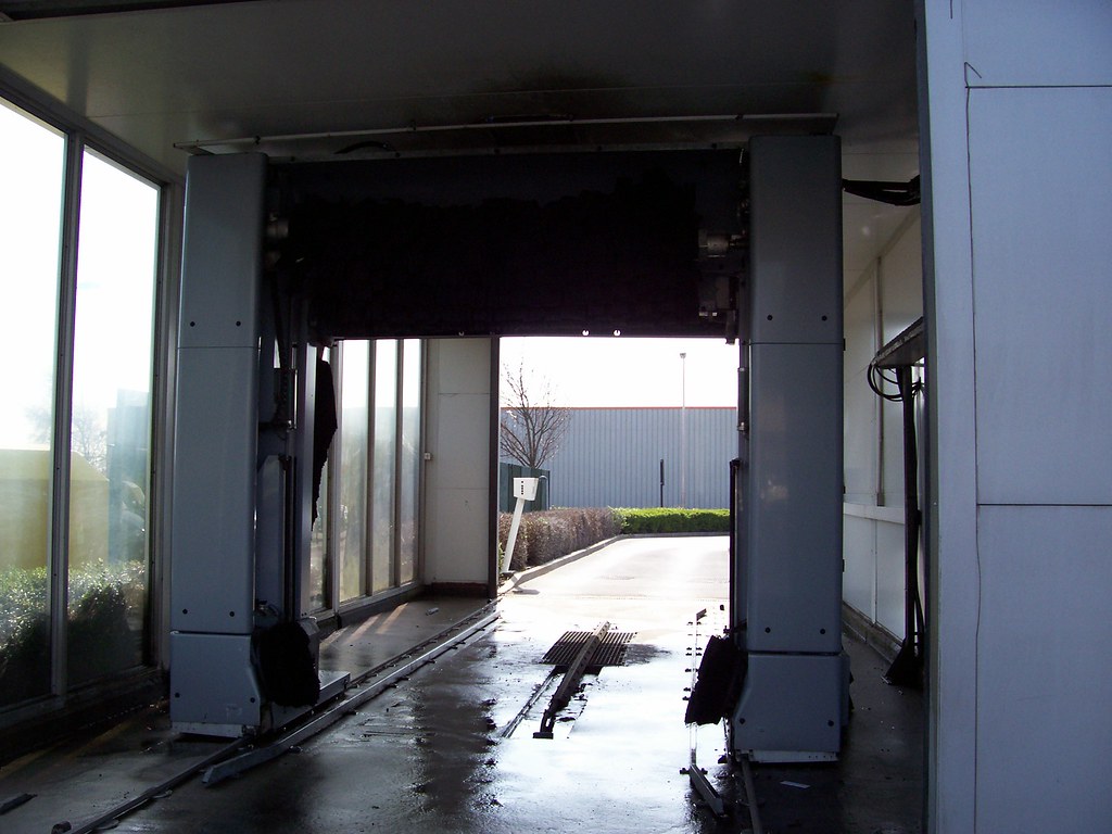 car wash Morrisons car wash,bradford TigerWash Flickr