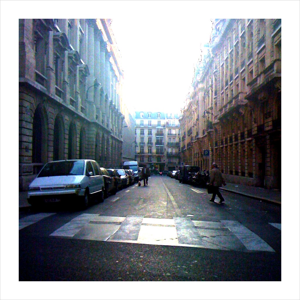 Rue Jules Lefebvre, Paris Il est 5 heures, Paris... Flickr