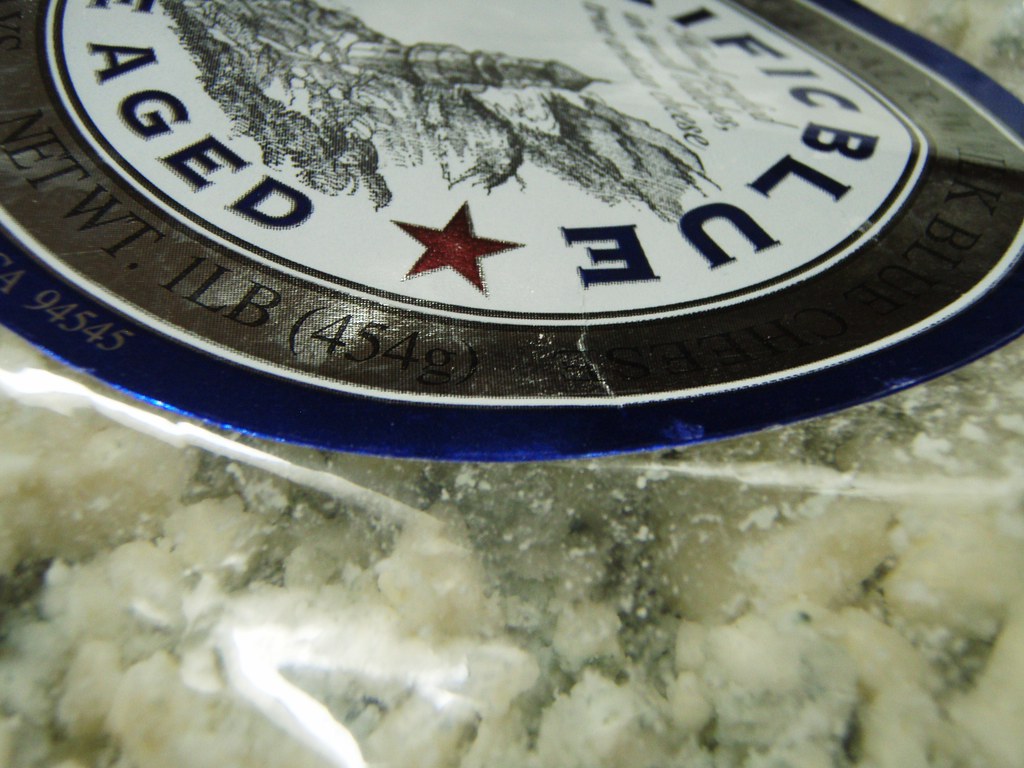 blue cheese & walnut crackers (barefoot contessa) 01 Flickr