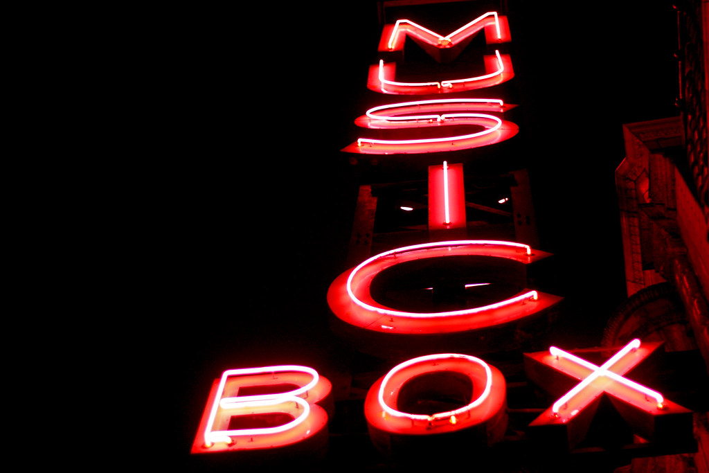 Music Box Looking up at the Music Box sign on Southport (C… Flickr