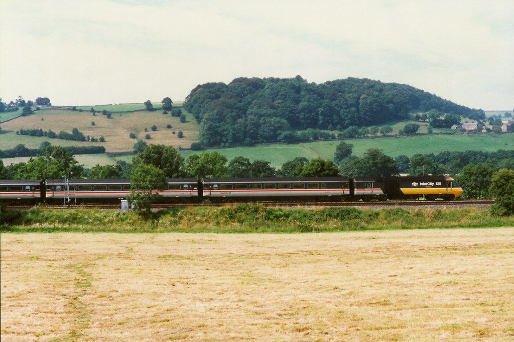 HST at Broadholme, Belper 1989/08/07 An InterCity HST spe… Flickr