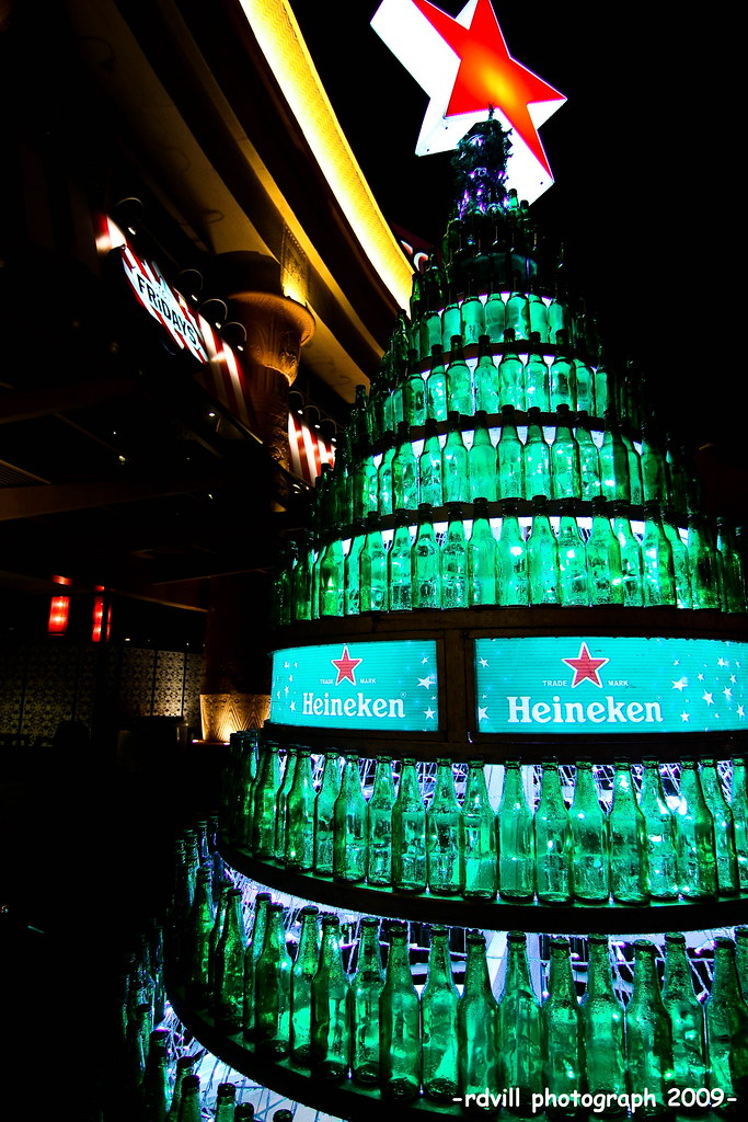 Heineken...Christmas Tree.. rdvill Flickr