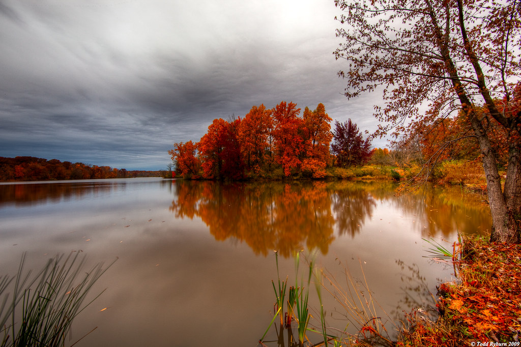 Wide view of Dawson Lake Another fall shot using a 14mm le… Flickr