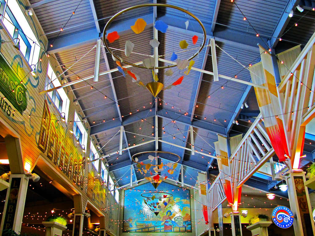 Grand Strands The lively and nostalgic decor of the food c… Flickr