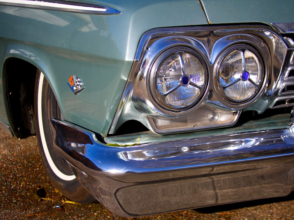 1962 Impala with tribar headlights! Chris Saulit Flickr