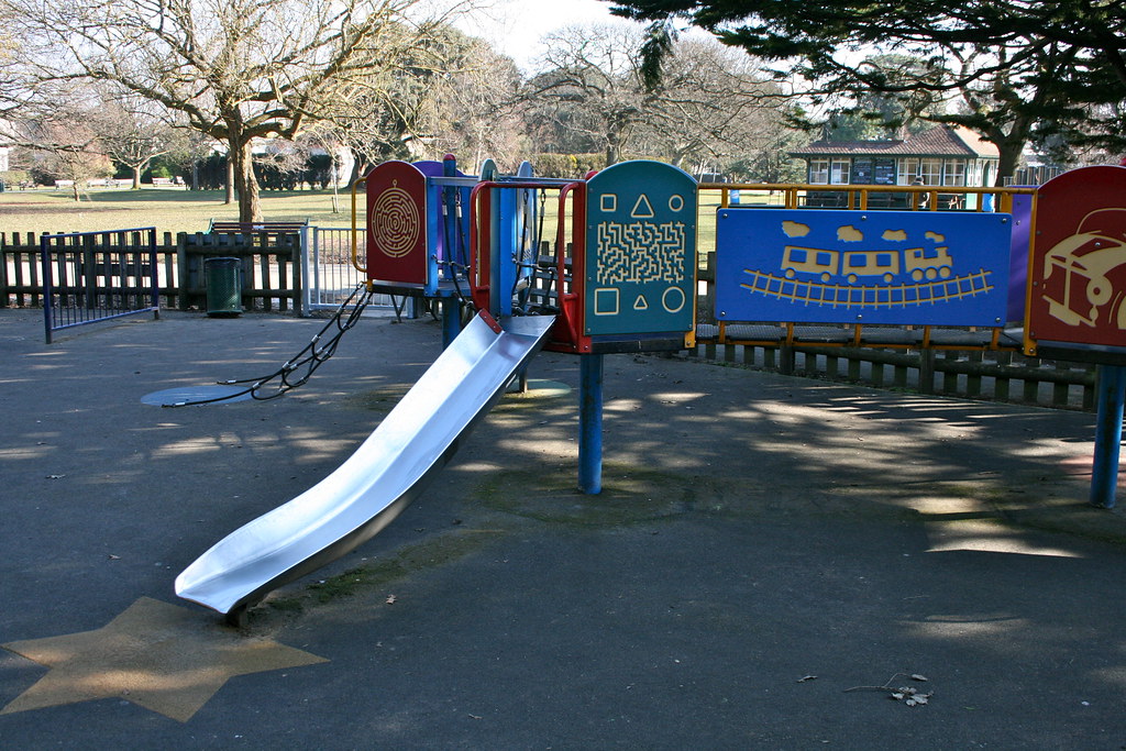Clarence Park in WestonsuperMare Clarence Park in Weston… Flickr