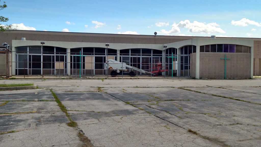 Former Kmart Hampton Towne Center Essexville, Michigan 16 Flickr