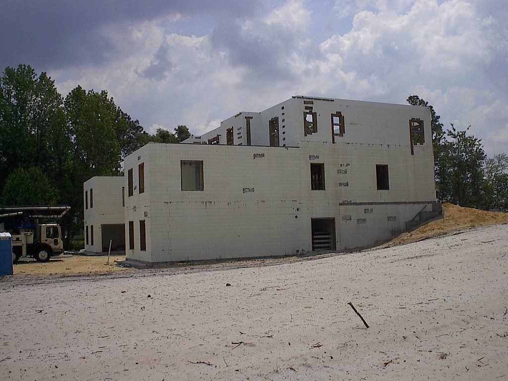 Lake Waccamaw, NC Three story residence with concrete floo… Flickr