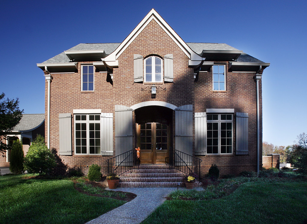 The Livingston See this house in our Traditions homeplan b… Jonathan Miller Architects Flickr