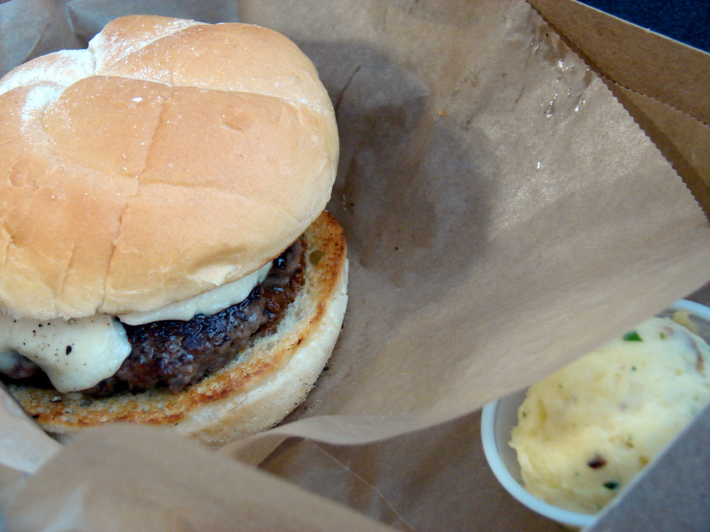 Mike's burger Aquidneck Farm beef burger, Shy Brothers Far… Flickr