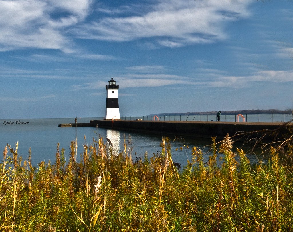 North Pier Lighthouse, Erie, PA North Pier lighthouse at P… Flickr