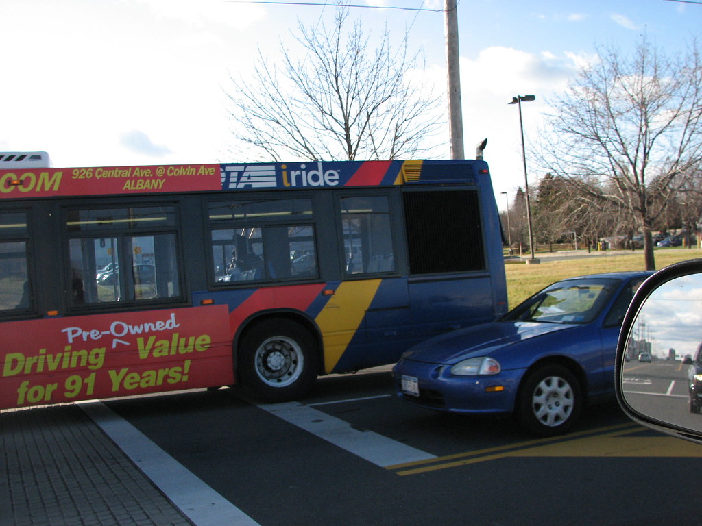 AN ALBANY NY BUS IN NOV 2009 Seen on central Ave in Albany… Flickr