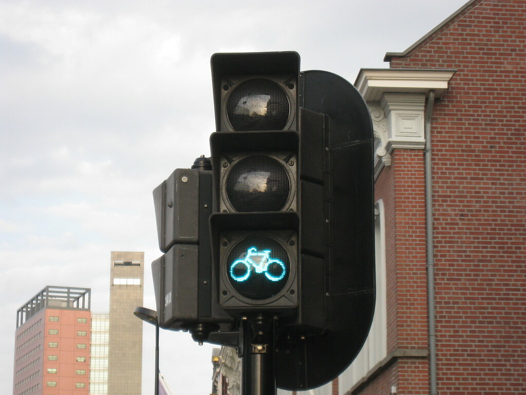 Bicycle Traffic Light in Tilburg, Holland a photo on Flickriver