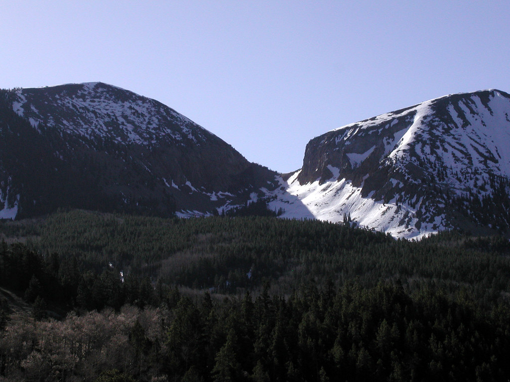 La Veta Pass summit Looking east at Mt. Mestas from the su… Flickr
