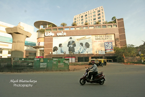 Effected Lido Mall Life around "Namma Metro" Shot Namm… Flickr