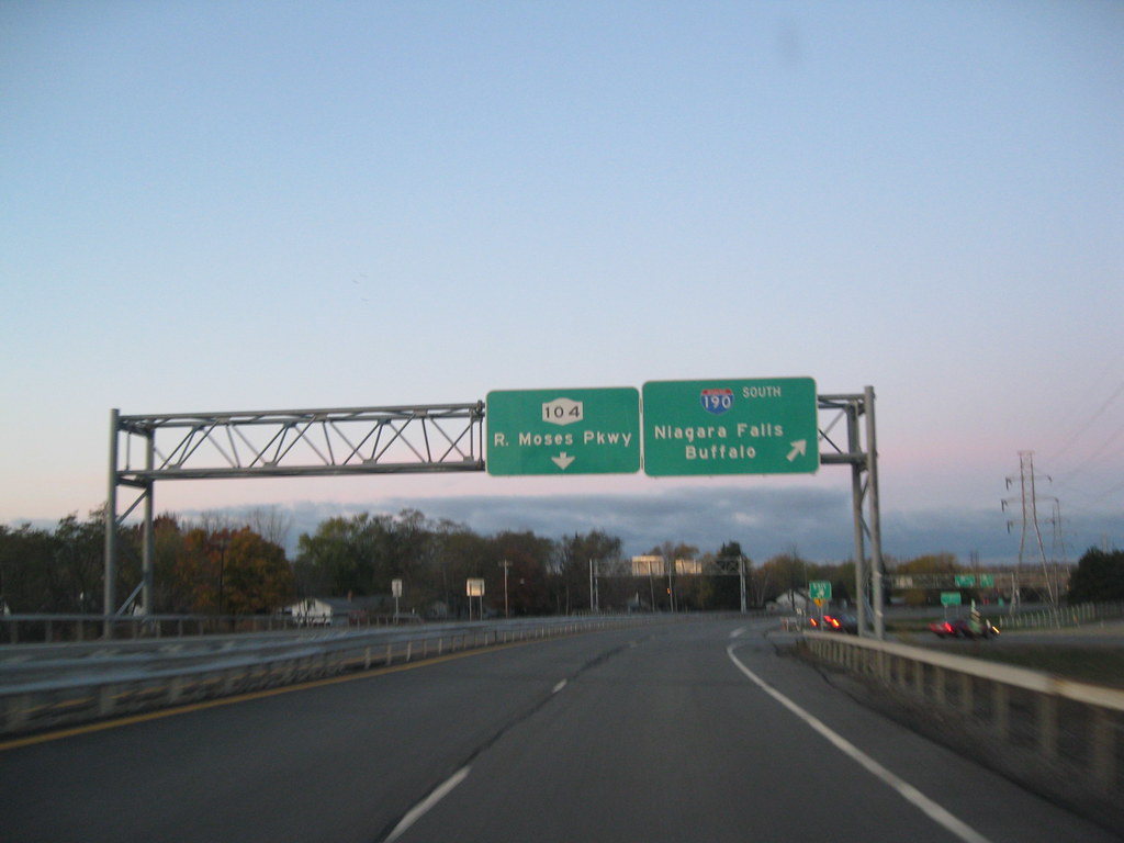 Upper Mountain Road Niagara Falls, New York Upper Mounta… Flickr
