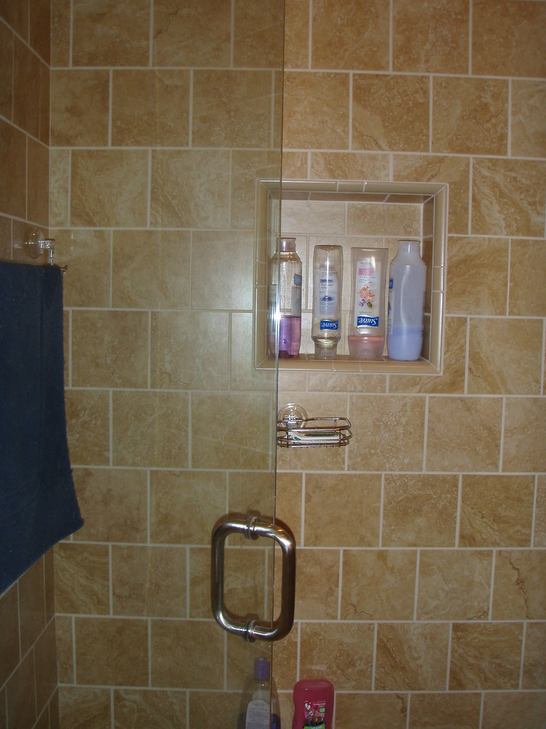 soap nook master bath Soap nook master bath with frameless… Flickr