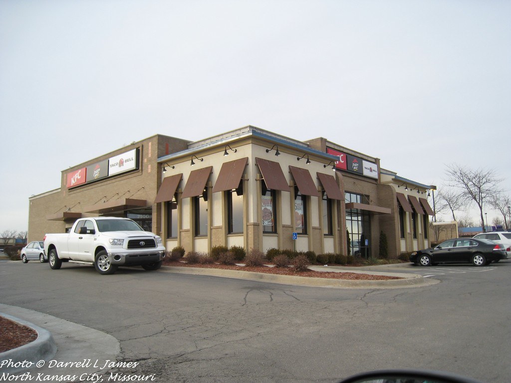 KenTacoHut, 1_wm KenTacoHut, 119th and Metcalf, in all it'… Flickr