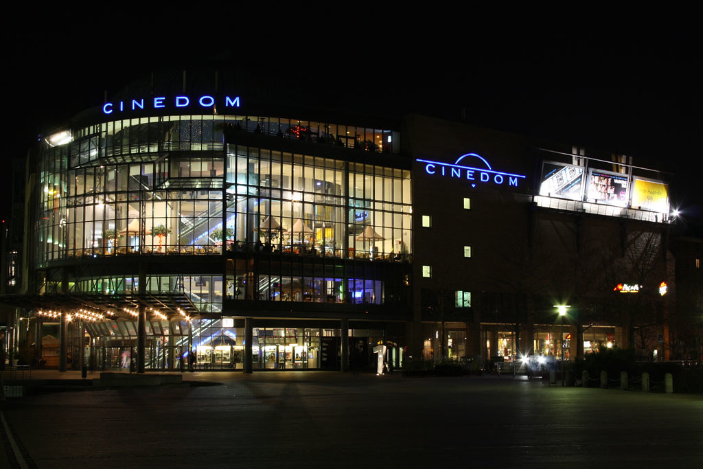 Cinedom_Mediapark Multiplex Kino "Cinedom" in Köln bei Nac