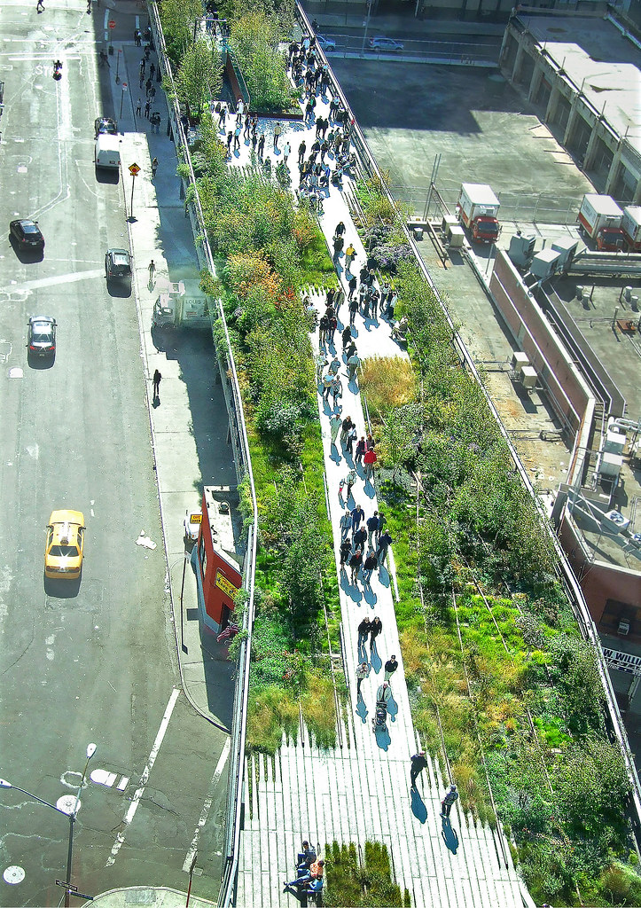 D944 HighLine Park viewed from hotel Standard NY © Flickr