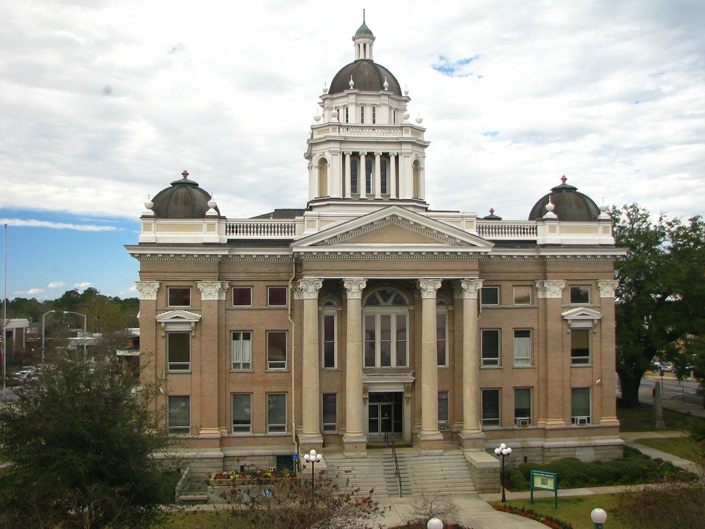 Lowndes County Court House, January 2009 The old court hou… Flickr