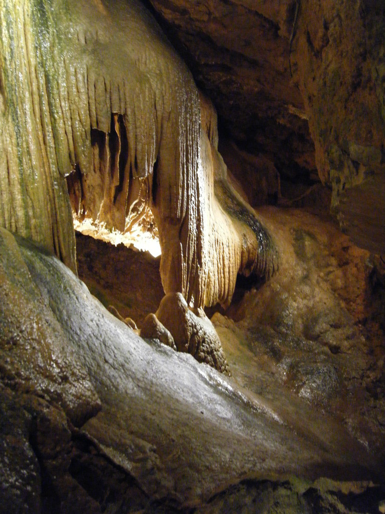 Virginia Natural Bridge Cavern The Natural Bridge Caverns … Flickr