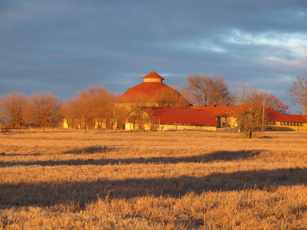 The round barn.... Kansas Barney Tull Flickr