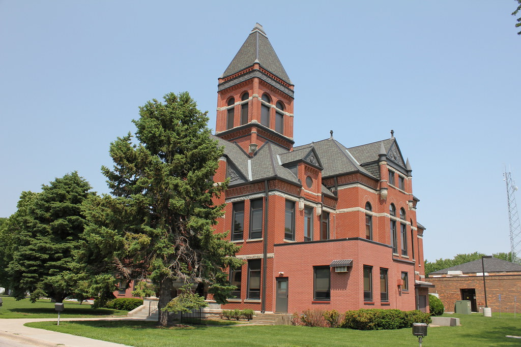Monona County Courthouse Onawa, IA Tom McLaughlin Flickr