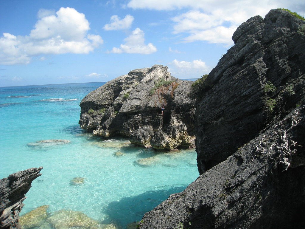 Near Jobson's Cove Bermuda Katherine is climbing the rock … Flickr