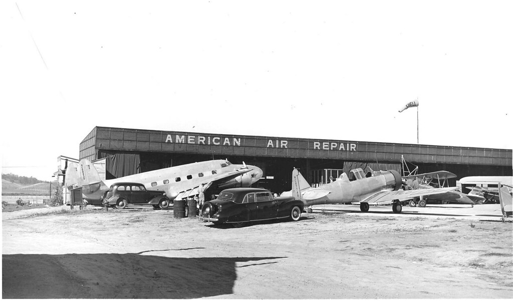 AAFnosehangar Buchanan Field (CCR) about 1948 showing the … Flickr