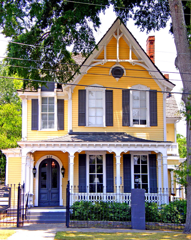 The yellow Four Sisters house in Montgomery, Alabama Flickr