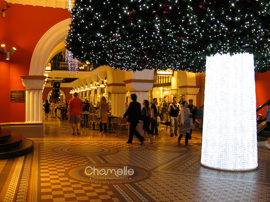 Christmas tree QVB Sydney 2009 Swarovski crystals lit up Flickr