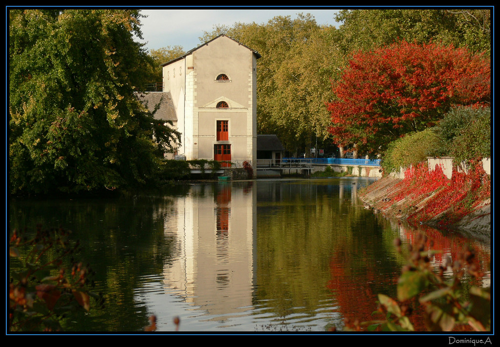 Le moulin de la Chappe en automne à Bourges Dominique AUTHIER Flickr