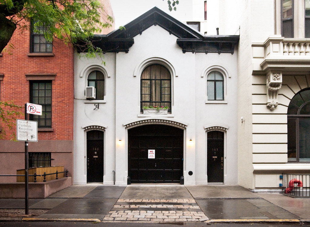 carriage house (1880s), 165 Columbia Heights, Brooklyn Hei… Flickr