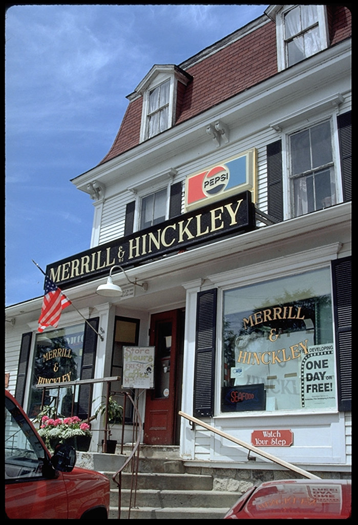 Merrill & Hinckley Blue Hill Maine This store got a big wr… Flickr