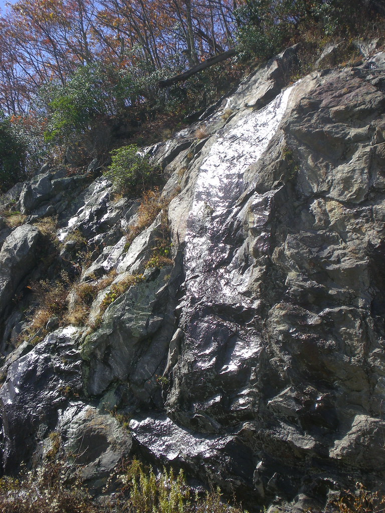 water dripping over rock pink beds overlook on blue ridge … Flickr