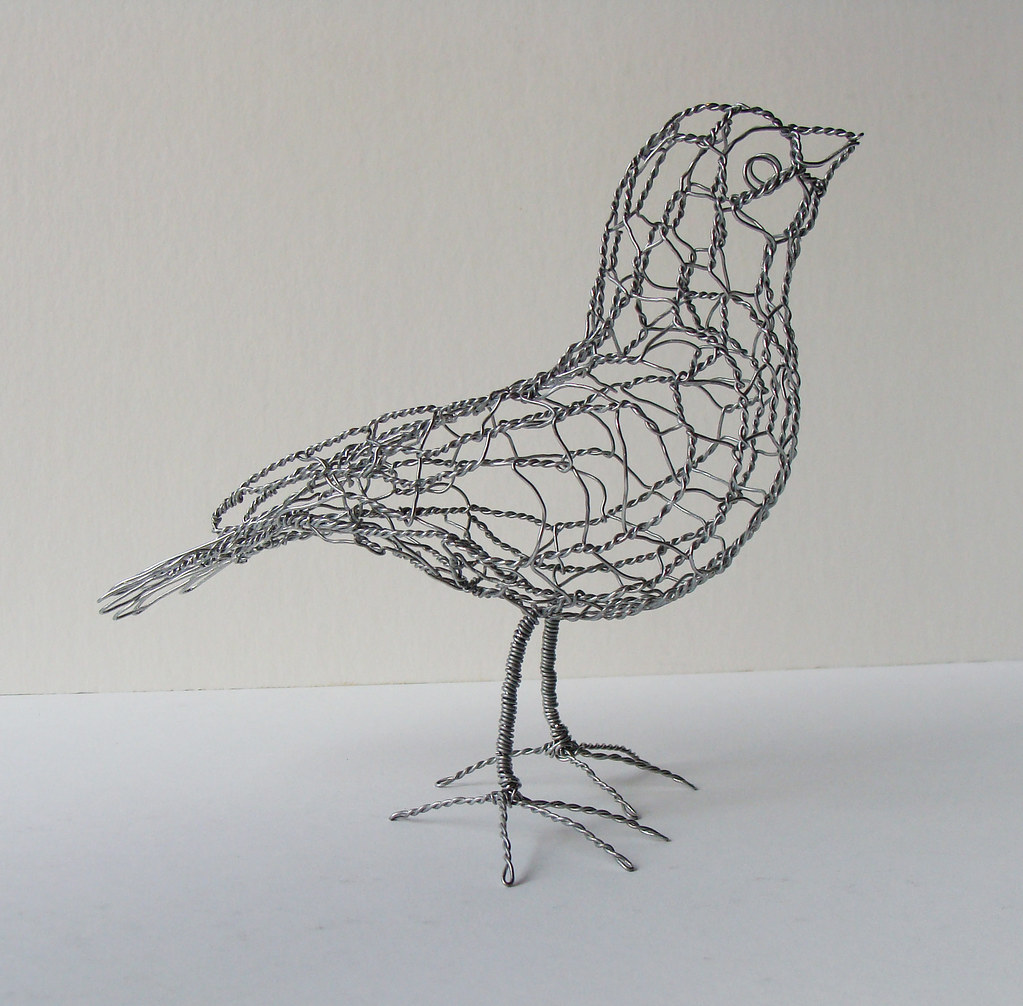 Wire Sculpture Bird B20_right One of 25 wire birds each … Flickr