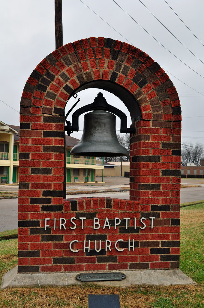 First Baptist Church bell Bell located on the front lawn o… Flickr