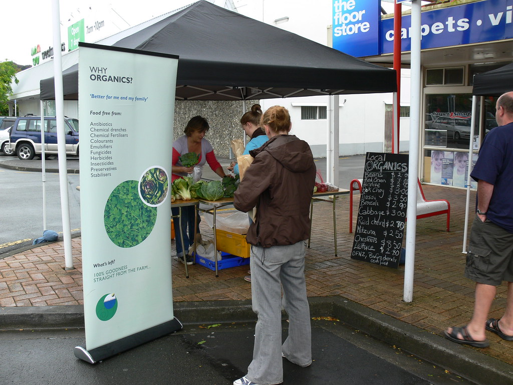 Jan2410 Upper Hutt Farmers' Market Flickr