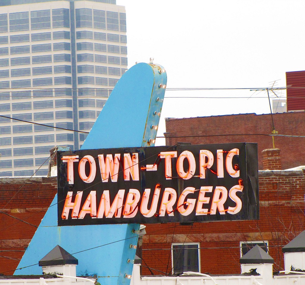 TownTopic on Broadway Kansas City doesn't have White Cast… Flickr