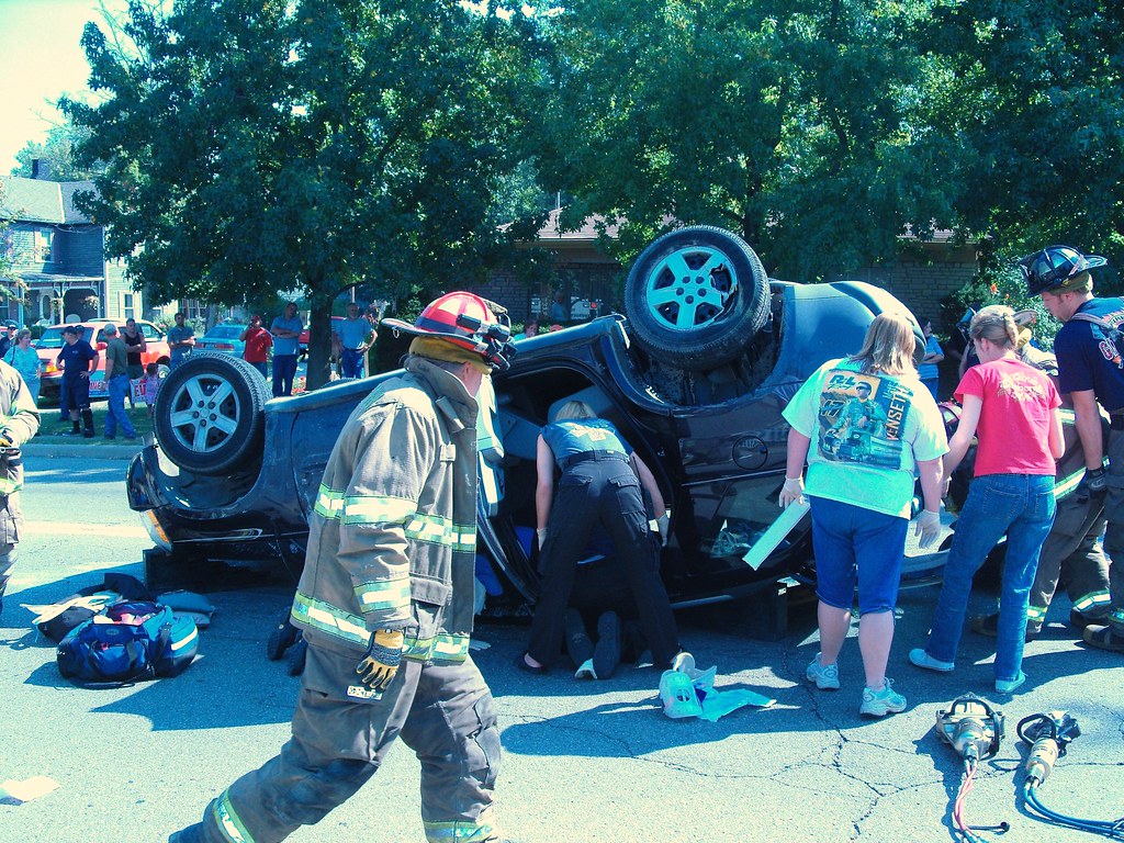 Car Crash in McArthur Ohio Vinton Co. Samsung digital came… Flickr