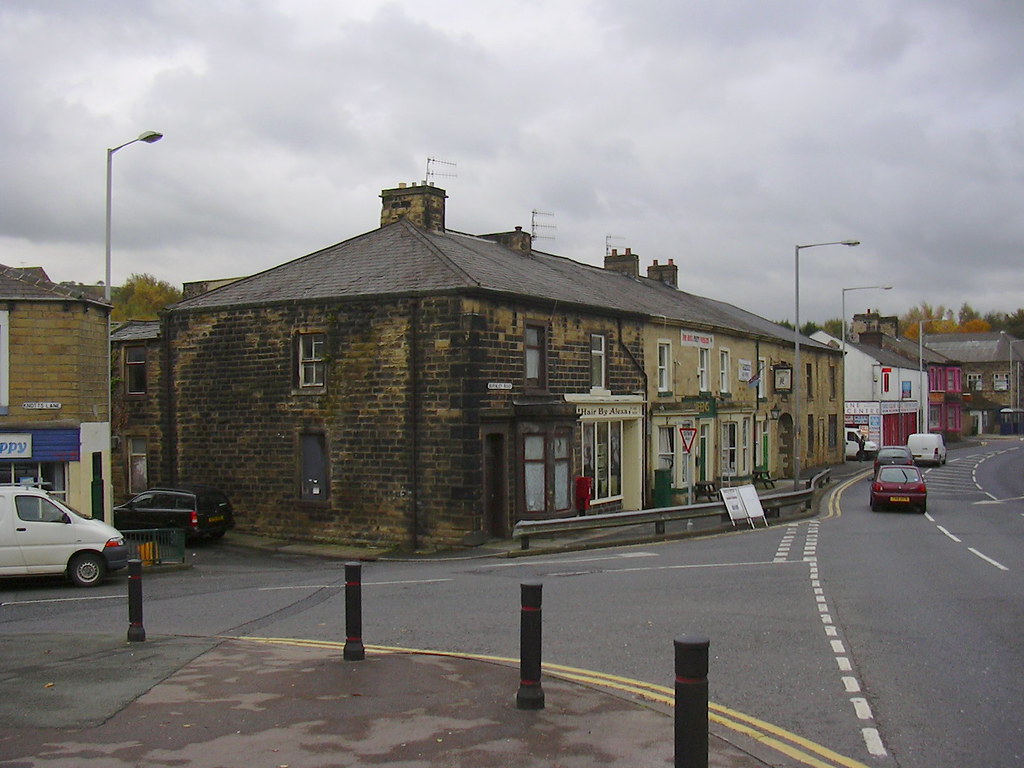 Knotts LaneBurnley Road, "Queens Hotel" Colne Wallace Har… Flickr