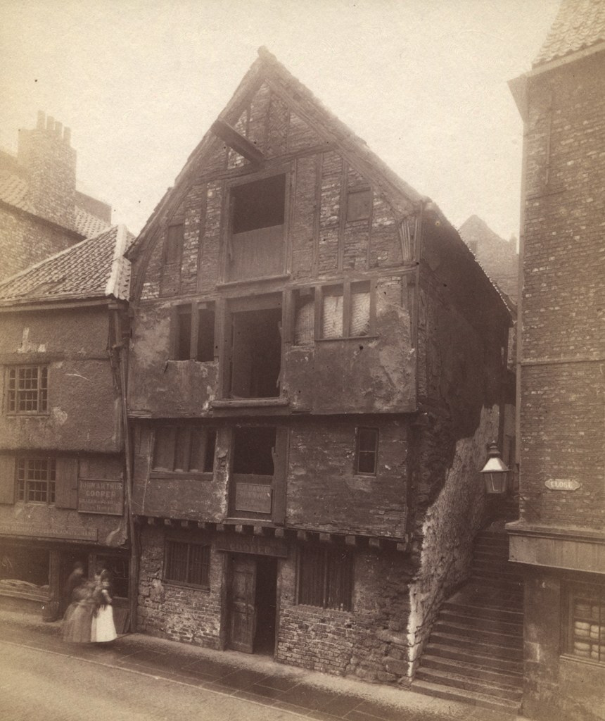 041083Close Newcastle upon Tyne Dodd Edwin c.1884 Flickr