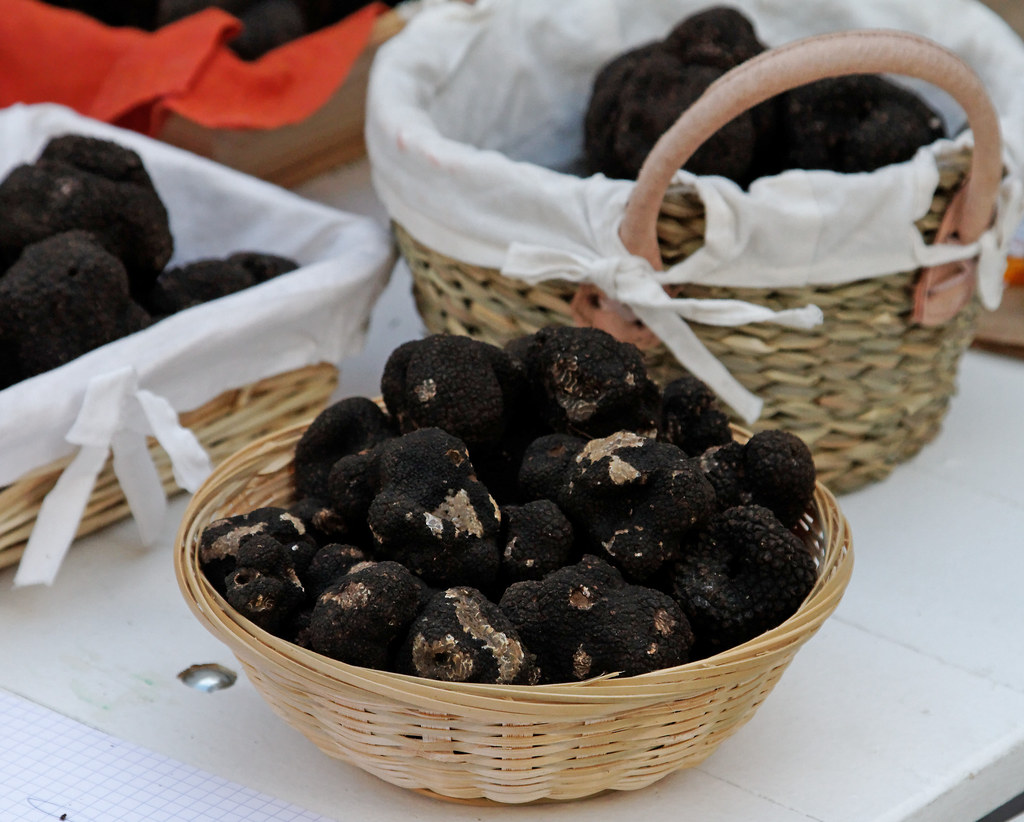 Black truffles, Périgueux Truffes Kimon Berlin Flickr