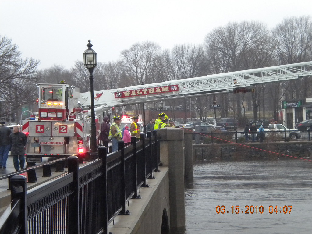 Moody Street Dam Emergency March 2010 Waltham Fire Departm… Flickr