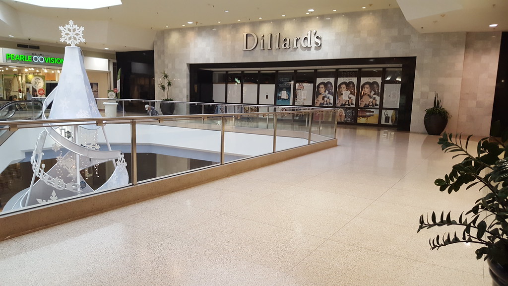 Dillards Chesterfield Mall, Chesterfield, MO December 20… Flickr