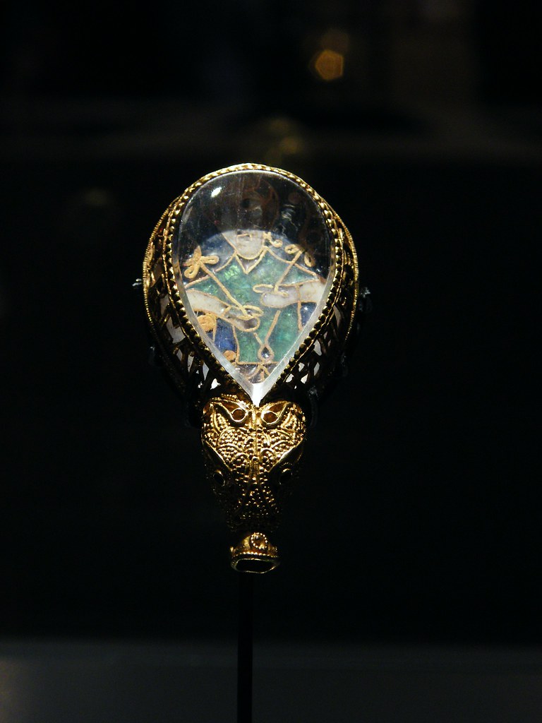 The Alfred Jewel 4 The Alfred Jewel used to be displayed … Flickr