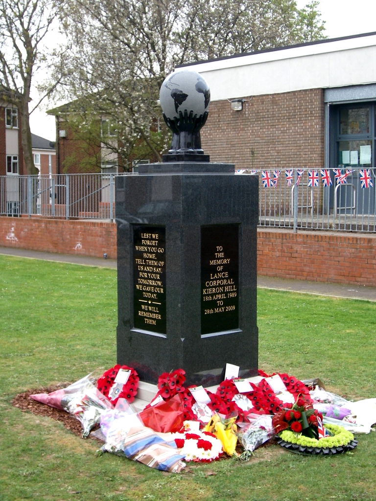 20100419 Clifton War Memorial 01 Clifton War Memorial Clifton