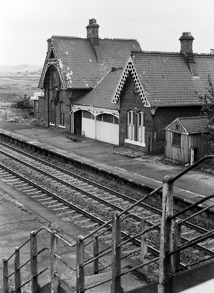 Great Central Railway Kilnhurst Central Station South York… Flickr