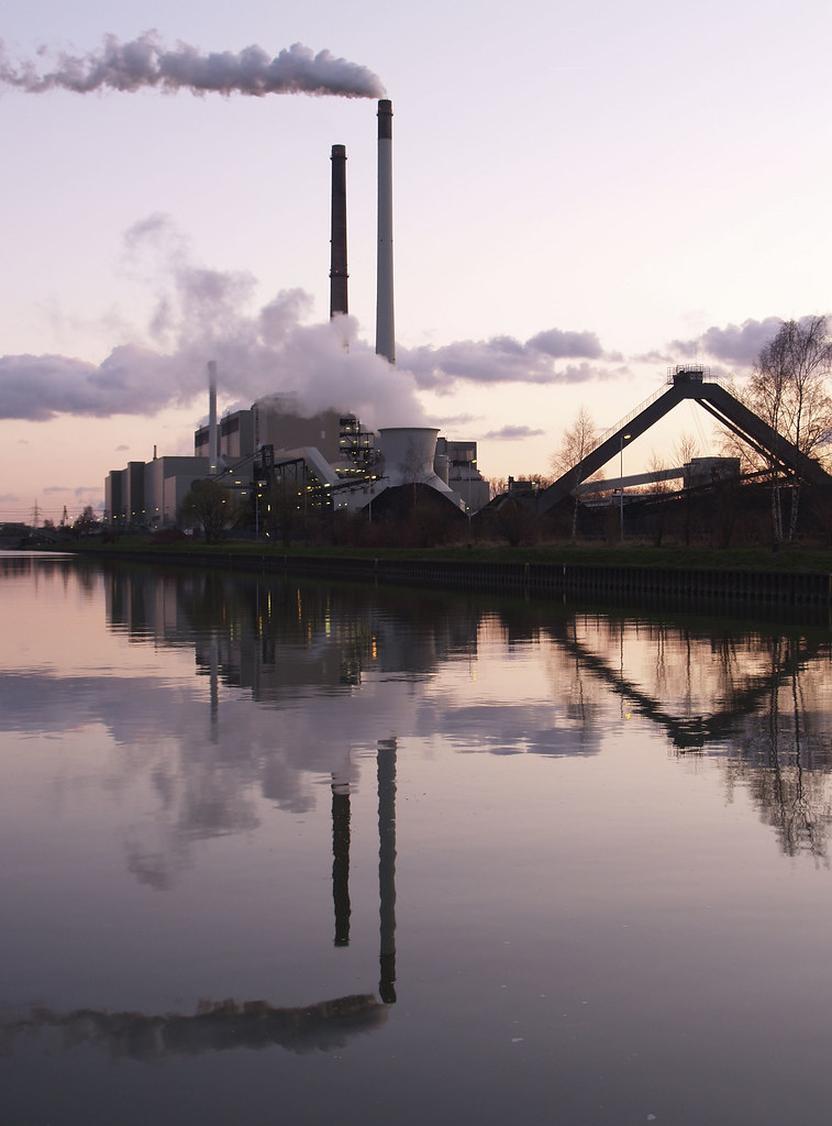 Coal power plant A coal power plant in Datteln, Germany. P… Flickr